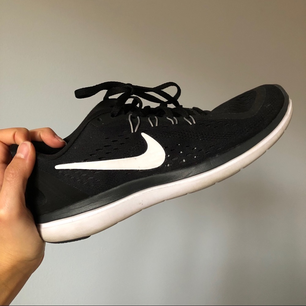Nike Flex 2017 Run Black Sneakers